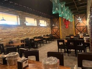 Private dining room at Boil Bay